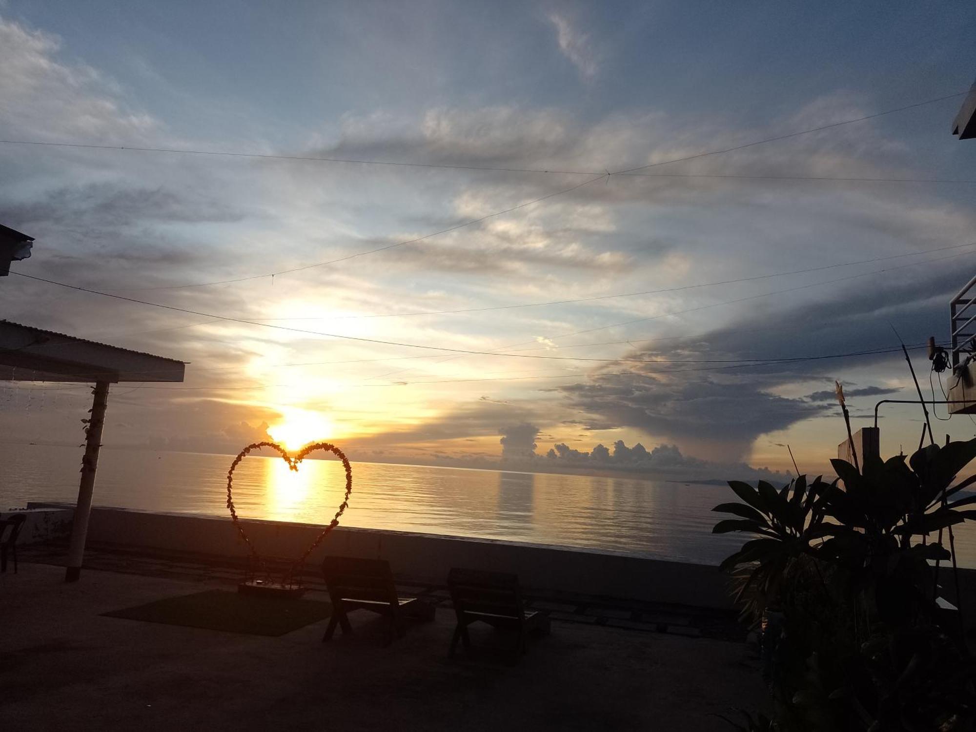 Angler'S Hub & Resort Oslob Buitenkant foto
